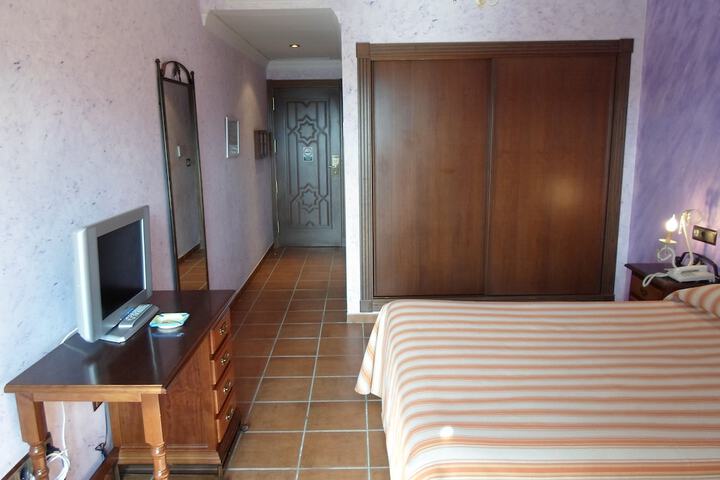 Room 5 of 67