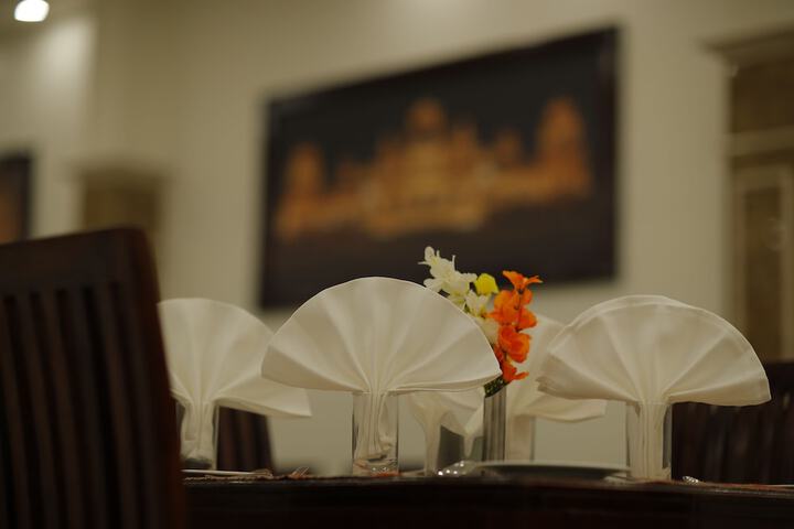 Dining 42 of 61