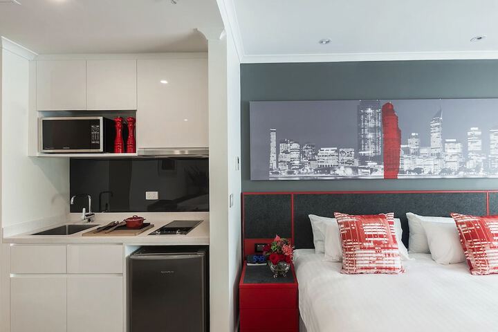 Room 9 of 22