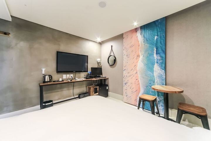 Room 22 of 40