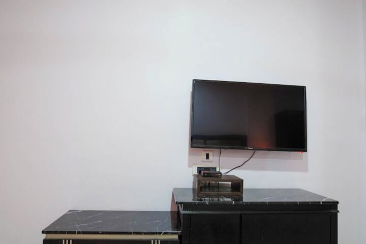 Room 8 of 75