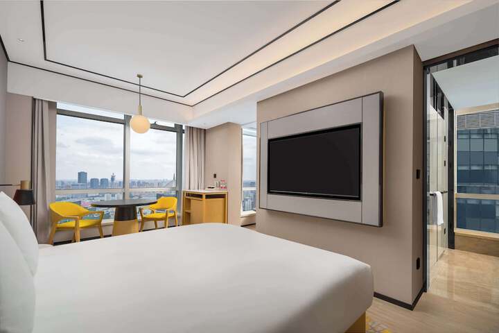Room 22 of 67