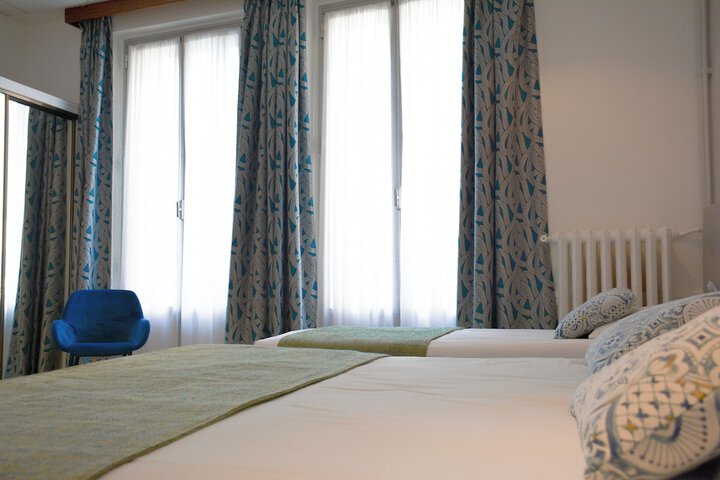 Room 40 of 100