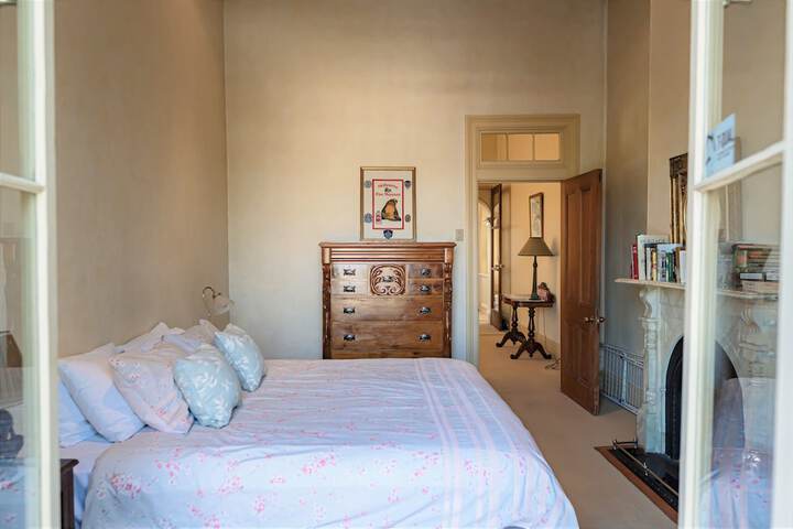 Room 16 of 56