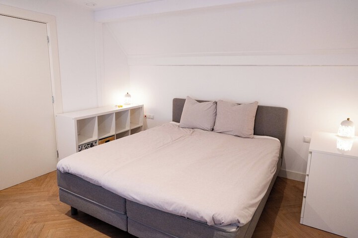 Room 13 of 50