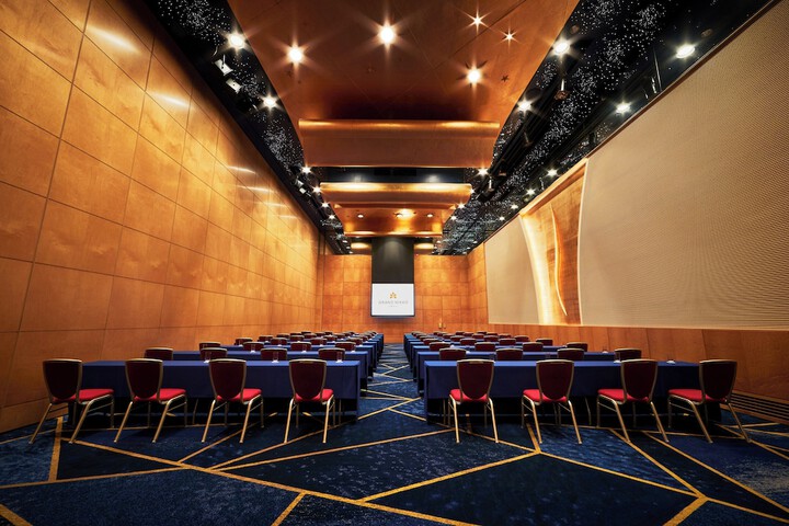 Ballroom/Hall 106 of 134
