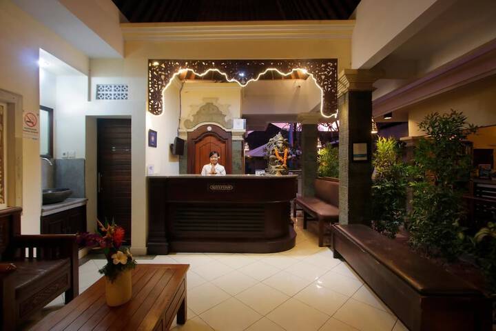 Check-in/check-out kiosk