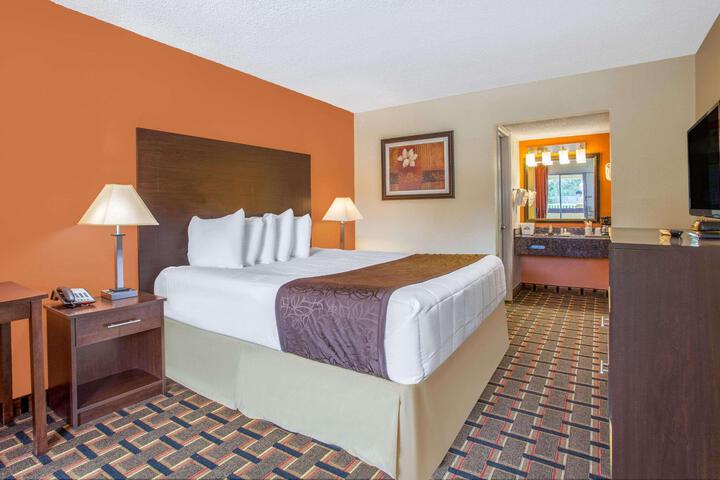 2 Double Beds (2 of 8)