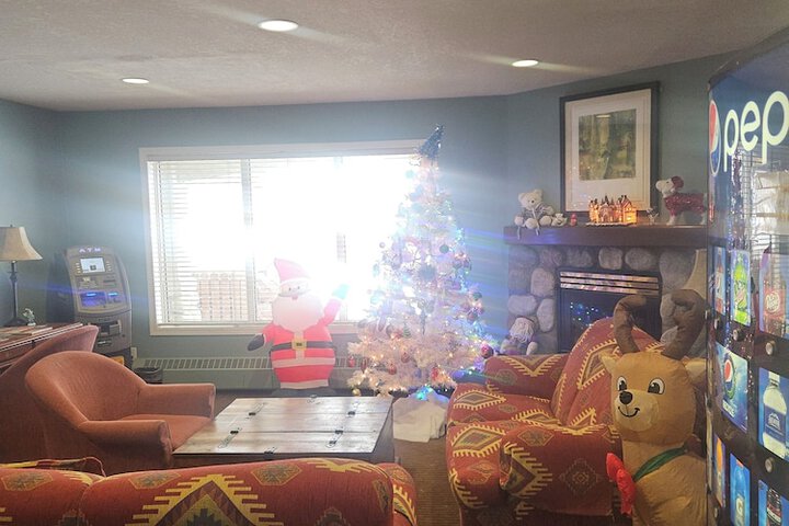 Hotel Interior 7 of 36