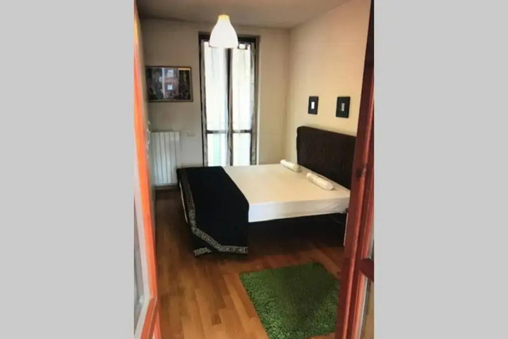 Room 2 of 4