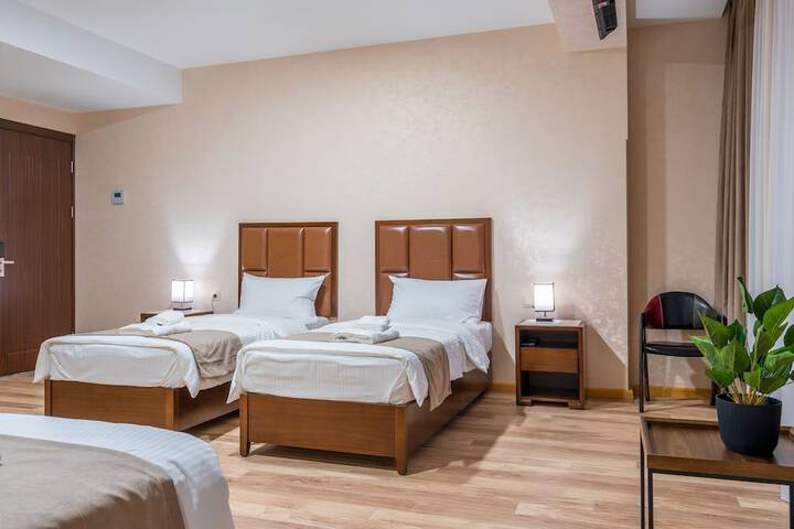 Room 19 of 42