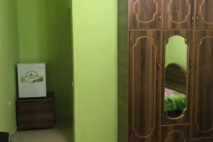 Room 3 of 16