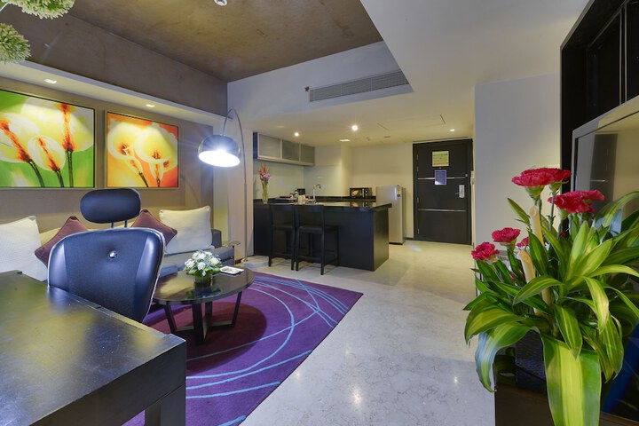 Room 16 of 35