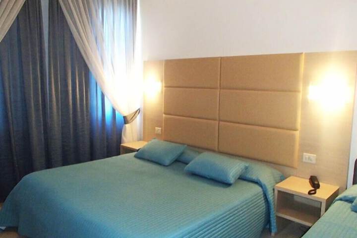 Room 9 of 51