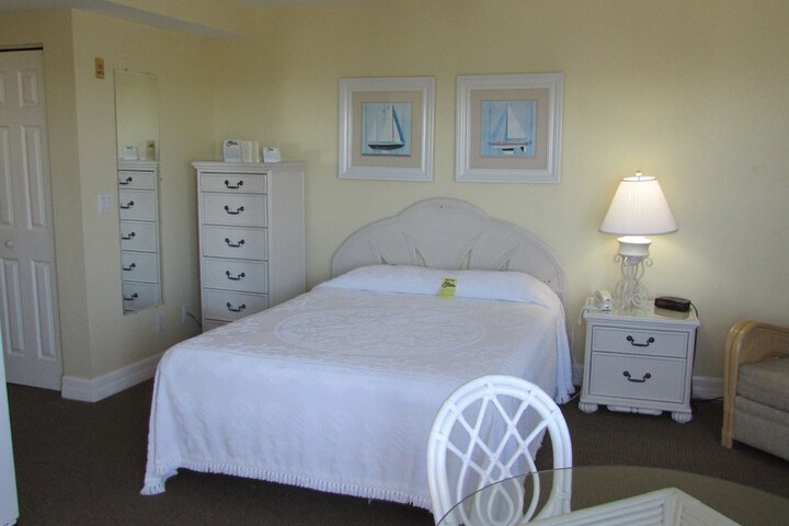 Room 49 of 229