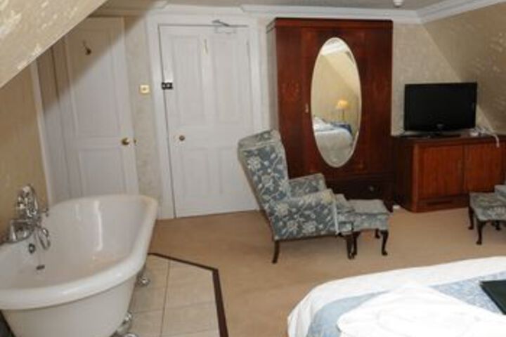 Room 53 of 92