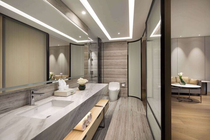Room 15 of 20