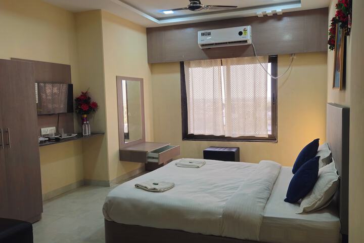 Room 15 of 58