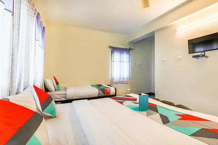 Room 13 of 18