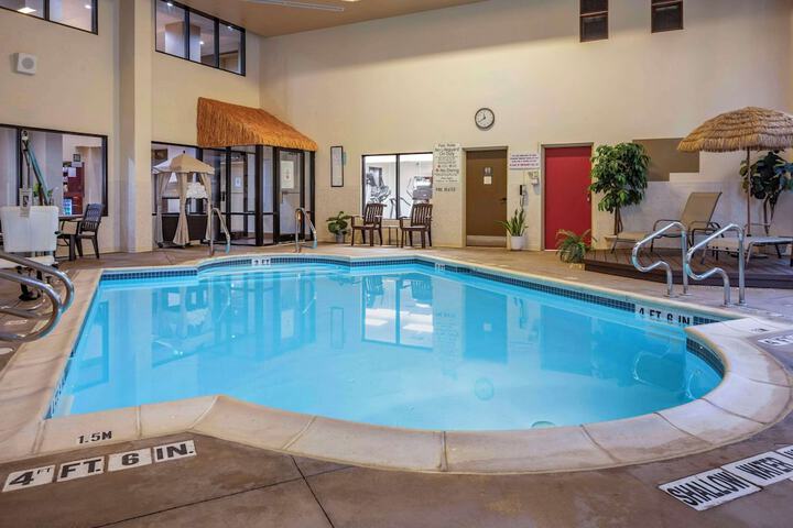 Pool 27 of 35