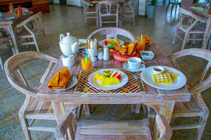Breakfast/Coffee Service 20 of 21