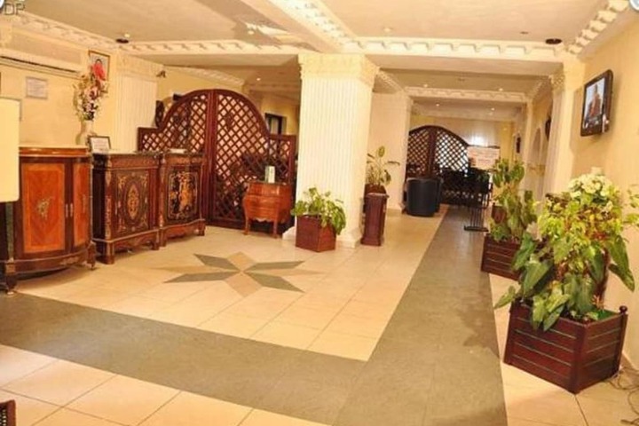 Guest Lobby