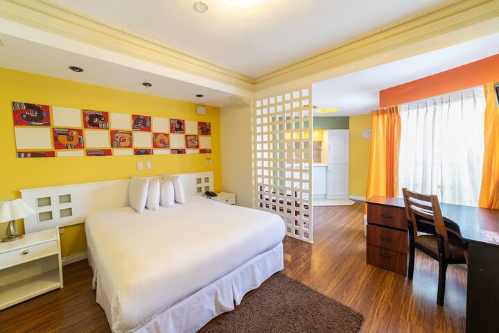 Room 9 of 41