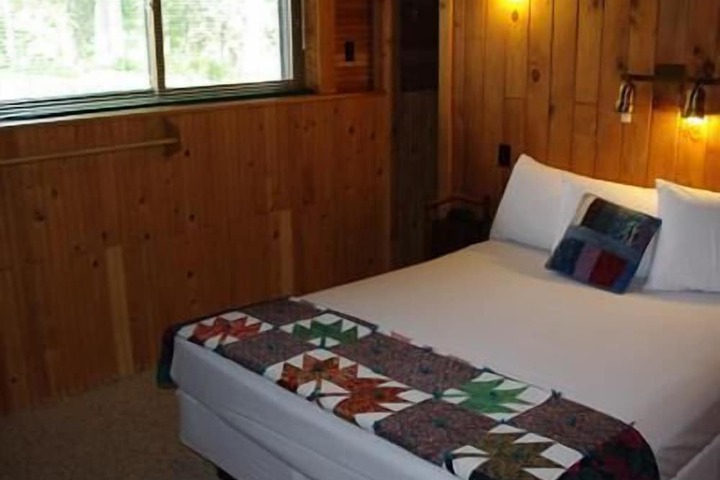 Room 15 of 155