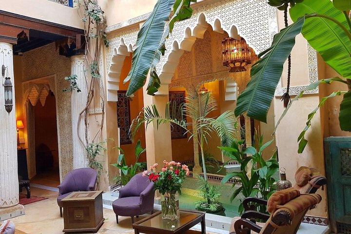 Guest Lobby