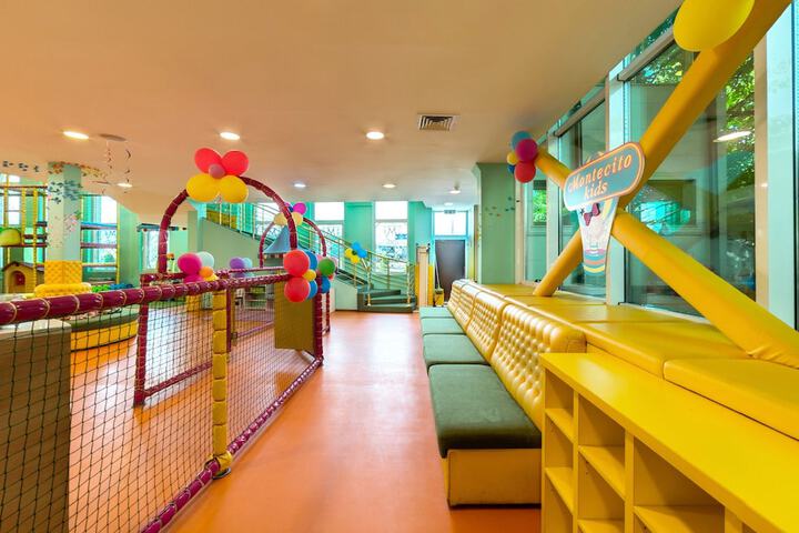 Children's play area - indoor