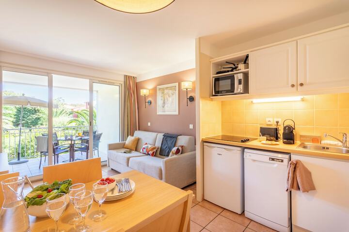 Private kitchenette