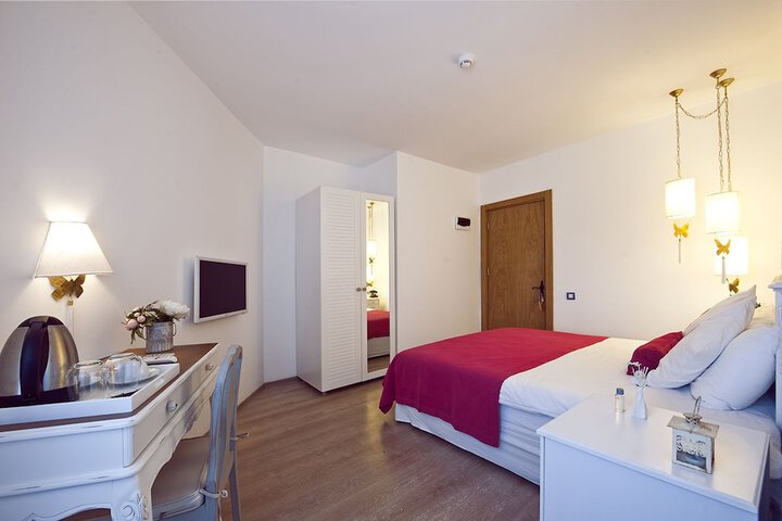 Room 8 of 39