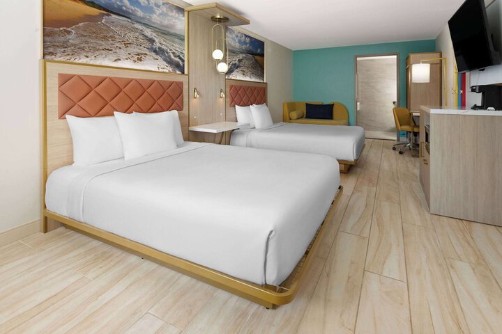 2 Queen Beds Mobility Hearing Accessible Room Roll in Shower (4 of 5)