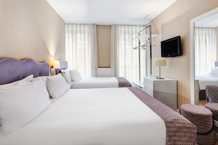 Room 17 of 29