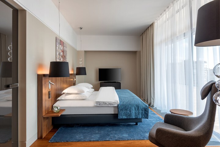 Room 21 of 93