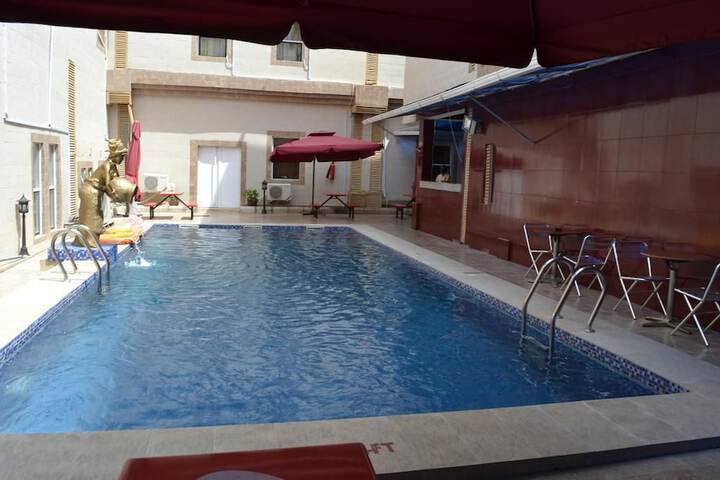 Pool 15 of 24