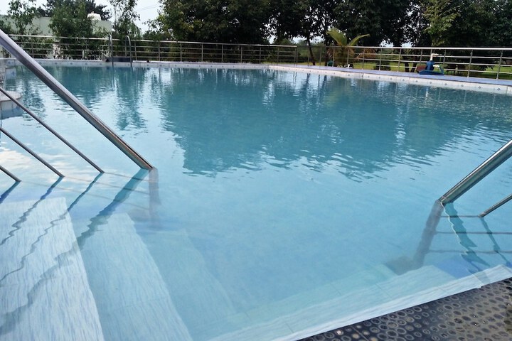 Pool 28 of 60