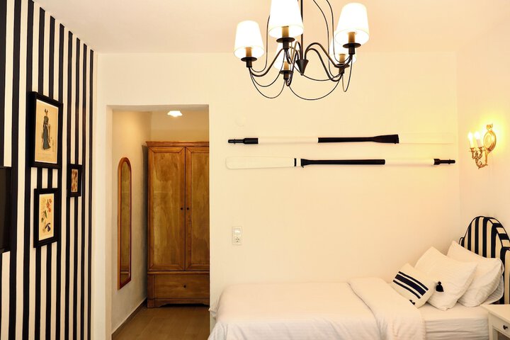 Room 64 of 142