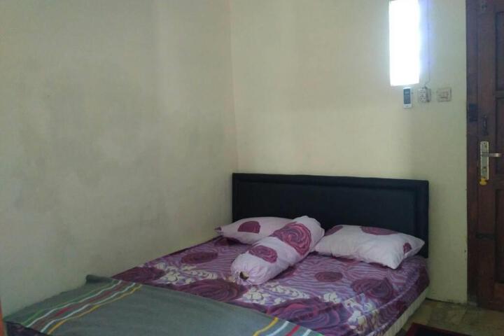 Room 2 of 6