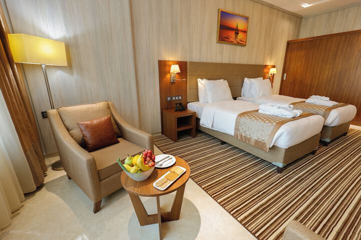 Room 8 of 27