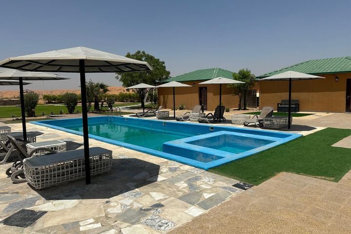 Pool 68 of 85
