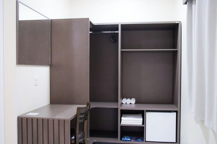 Room 26 of 54