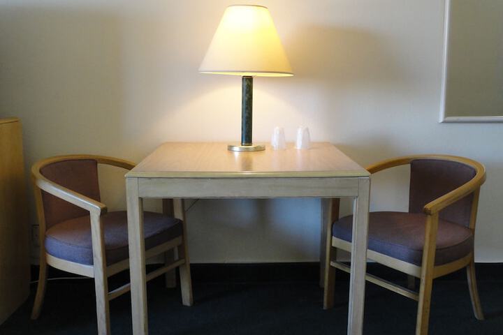 Room 10 of 26