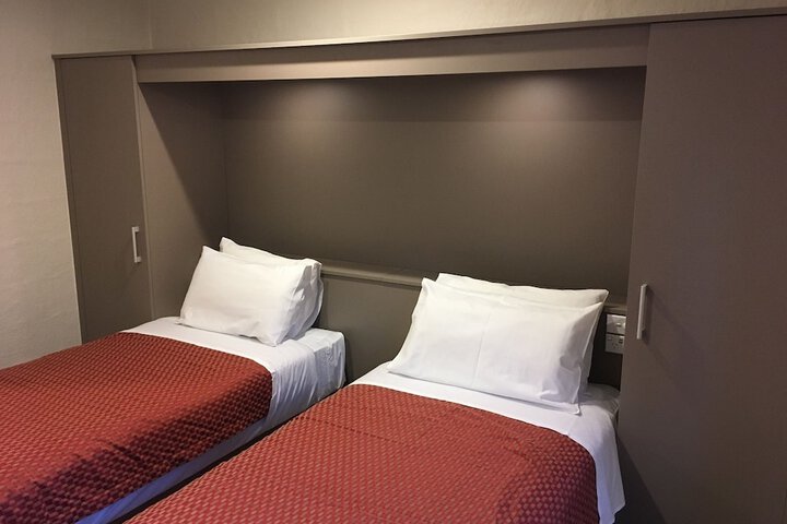 Room 14 of 33