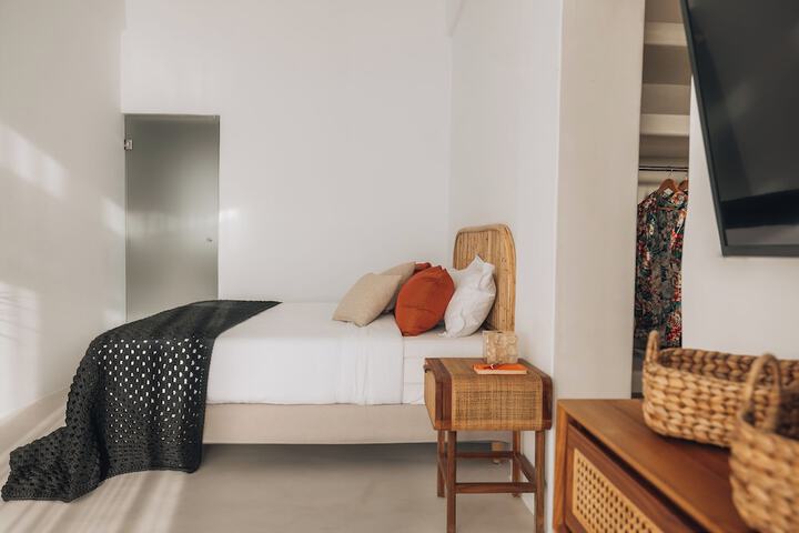 Room 64 of 205