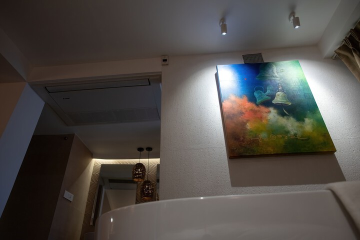 Room 21 of 35