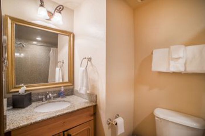 Room 40 of 79