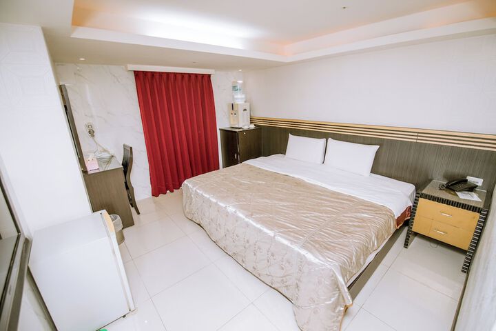 Room 15 of 53