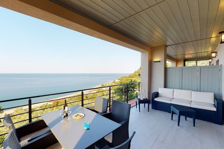Terrace/Patio 52 of 99
