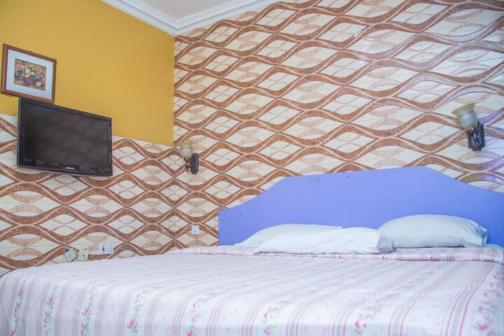 Room 38 of 48